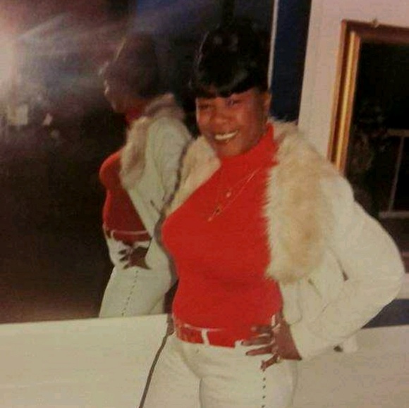 Meet your Posher, Rosalind - Picture 1 of 1